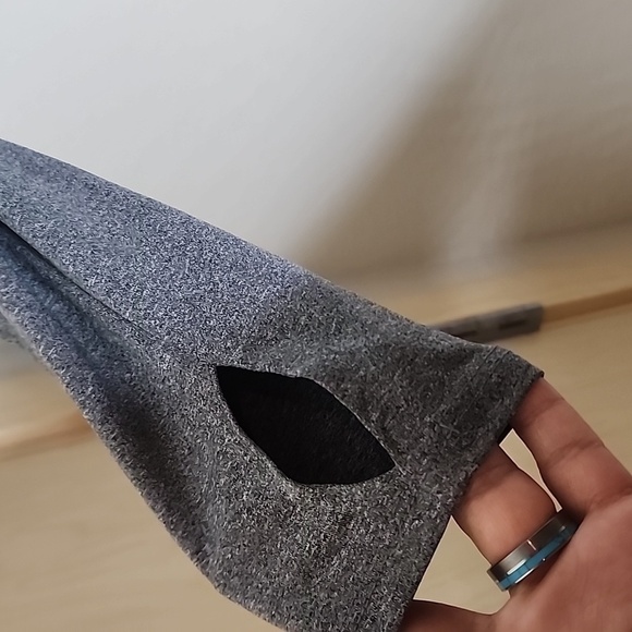 Pink Victoria secret ultimate grey long-sleeved top size small - Picture 6 of 6